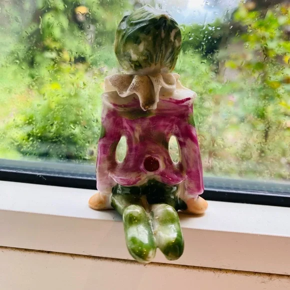 Mid century ceramic pixie - Picture 5 of 9